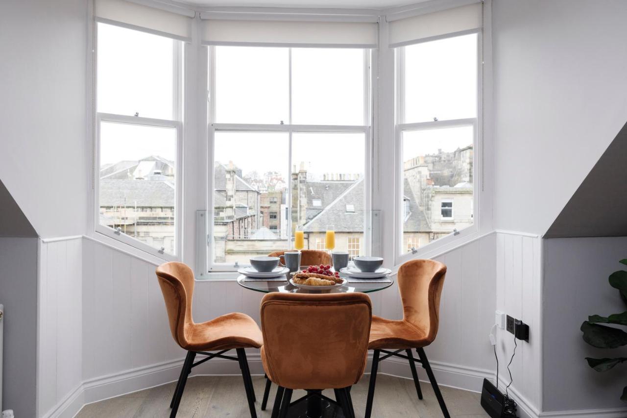 Altido Gorgeous Flat Overlooking Edinburgh Castle エクステリア 写真
