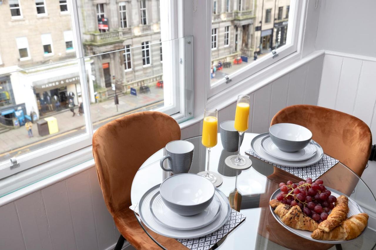 Altido Gorgeous Flat Overlooking Edinburgh Castle エクステリア 写真
